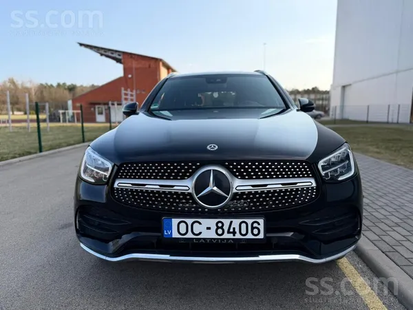 Mercedes Cena ar Pvn / Pārdod elegantu Mercedes-Benz Glc 30