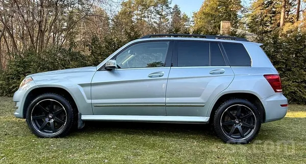Mercedes Īpašnieks pārdod labi uzturētu 2013.g Mercedes-Ben