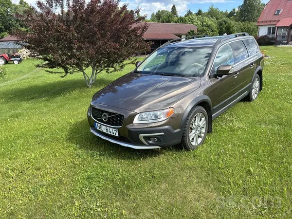 Volvo Sakarā ar pāreju uz elektroauto pārdodu koptu un l
