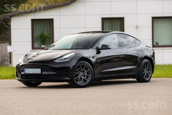 Tesla Tesla Model 3 Standard Plus 208kW / 280 zs. 