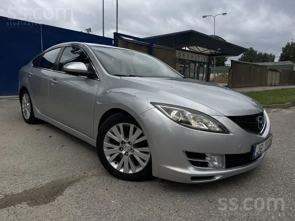 Mazda В очень хорошем состоянии, один владелец, брали с