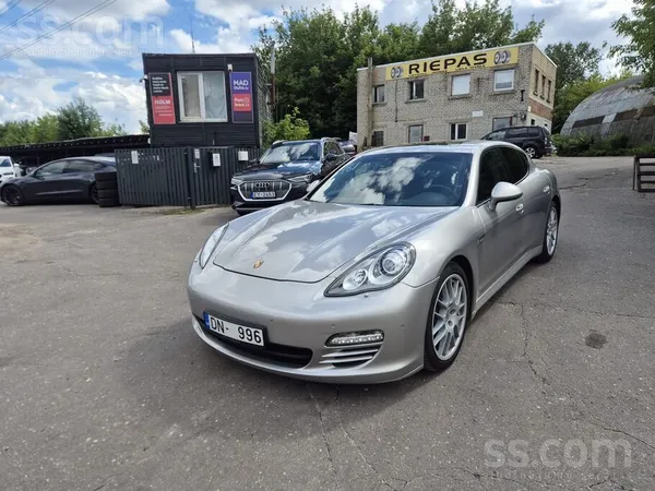 Porsche Porsche Panamera 4 3.6 benzīns. 220kw 