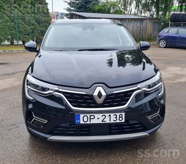 Skaists auto tiko ievests no Francijas. Renault Arkana E-Tech 1, 6 Plug-In H