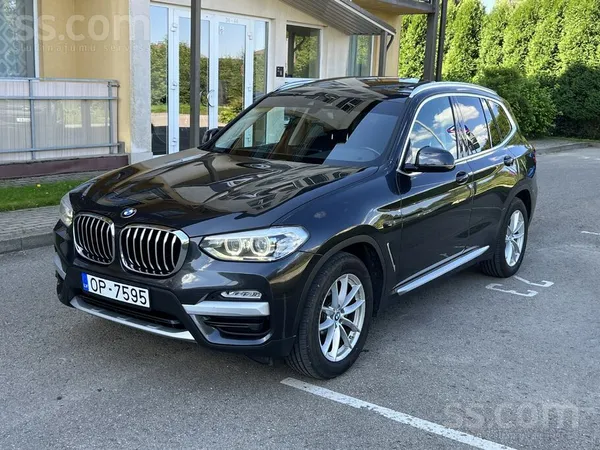 BMW BMW X3 2.0i 135kw X line versija. Xdrive pilnapied