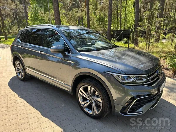 Volkswagen Pārdod Volkswagen Tiguan All Space 4Motion R-Line.