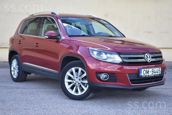 Volkswagen Volkswagen Tiguan (2013.g) Tumši sarkana Met.