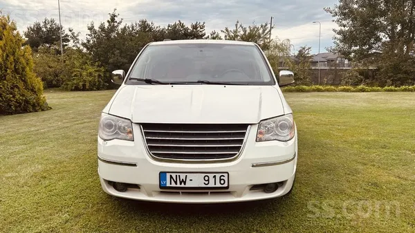 Lancia Lancia Voyager 2.8 Crd Automāts, 2013. gads