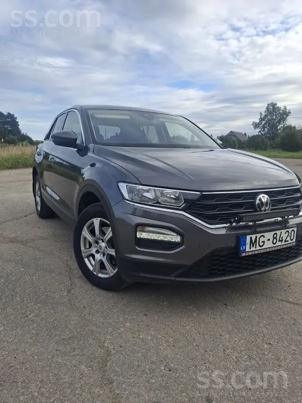 Volkswagen Tiek pārdots kopts un lolots ģimenes auto. Iegādāt