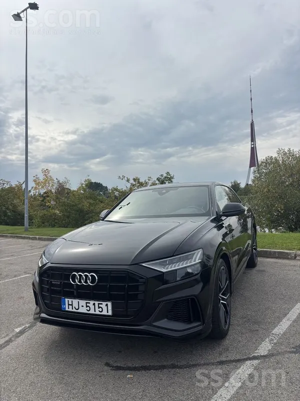 Audi Q8 - 1