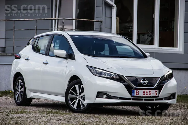Nissan - 1