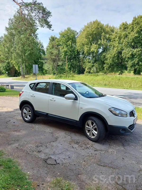 Nissan Pārdodu Nissan Qashqai, pirmā reģistrācija 2014. g