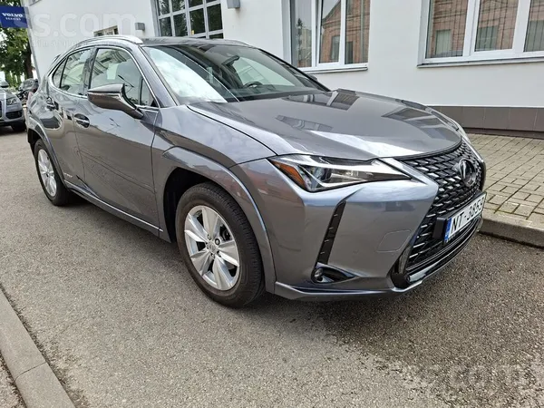 Pārdod Lexus UX 250h / 2.0 Fwd / 152 zs / Hybrid.
Stilīgs, sportisks un ko
