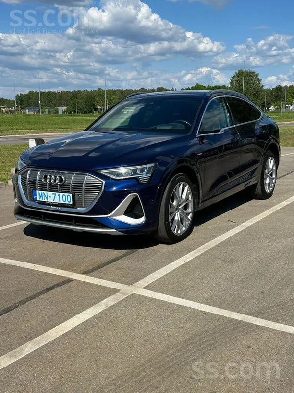 Audi Audi E-tron 55 Sportback, pilns S-Line. Navarra Bl
