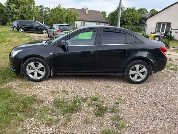 Chevrolet Pardodu cruzi 2.0 dizelis 110 kw labs darba auto n