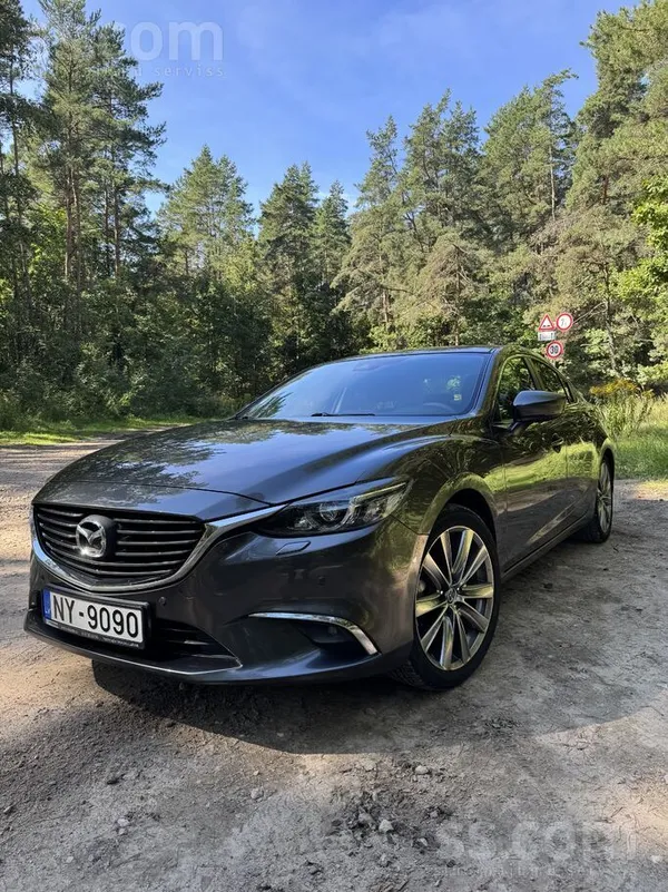 Mazda Продам Mazda 6 2.0 бензин 2017 год