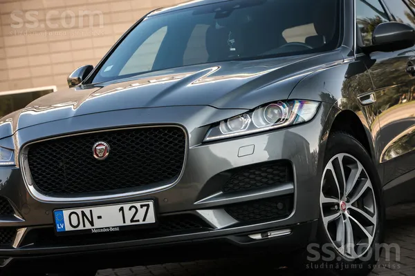 Jaguar F-pace individuals modelis, luxuri line, pilnaka k