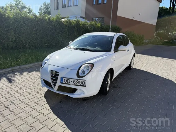 Alfa-romeo Pārdodu koptu un ekonomisku Alfa Romeo Mito baltā
