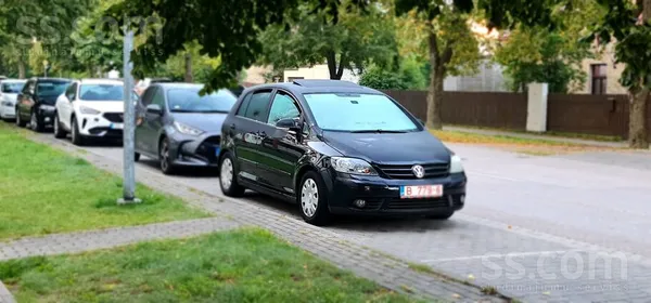 Volkswagen Golf plus 2.0i Highline. 
