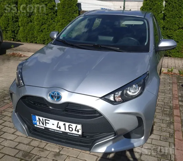 Toyota Uzņēmums pārdod Toyota Yaris Hybrid, 1.5, (116Zs),