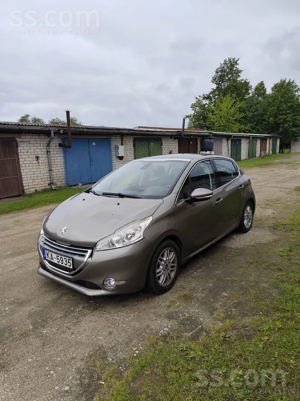 Peugeot Pārdodu uzticamu, ekonomisku, braucamu auto normāl
