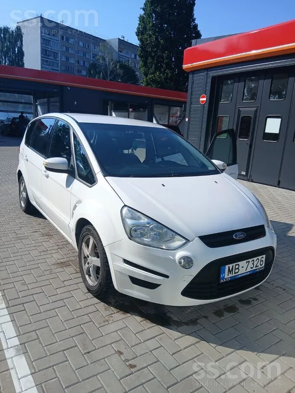 Ford Ford S-Max facelift 2013g ar 2l bendzīns-gāze