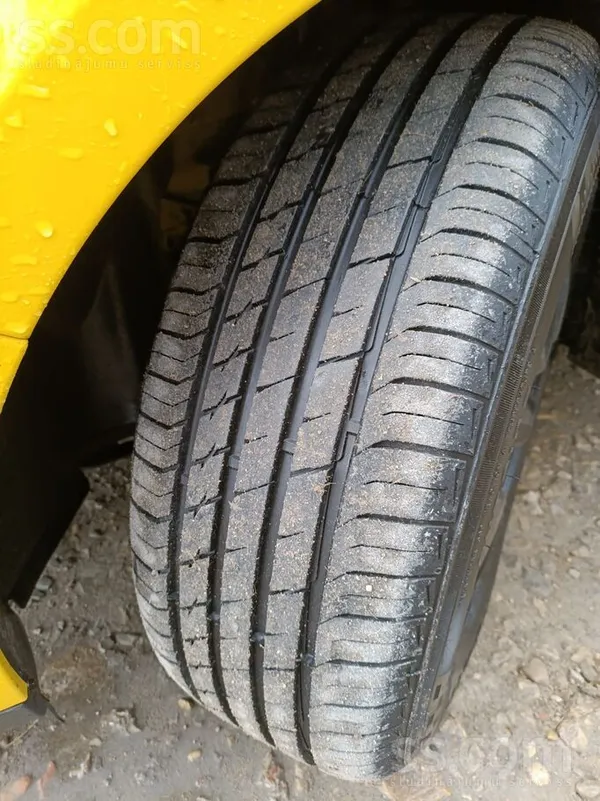 Ford Pārdodu lielisku, ietilpīgu auto. Ideāli piemērots