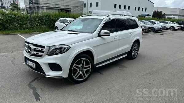 Pārdod Mercedes Benz Gls 350d ļoti labā tehniskā un vizuālā kārtībā. 
Tikko