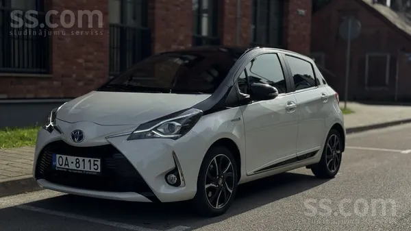 Toyota Pārdodu Toyota Yaris Hybrid