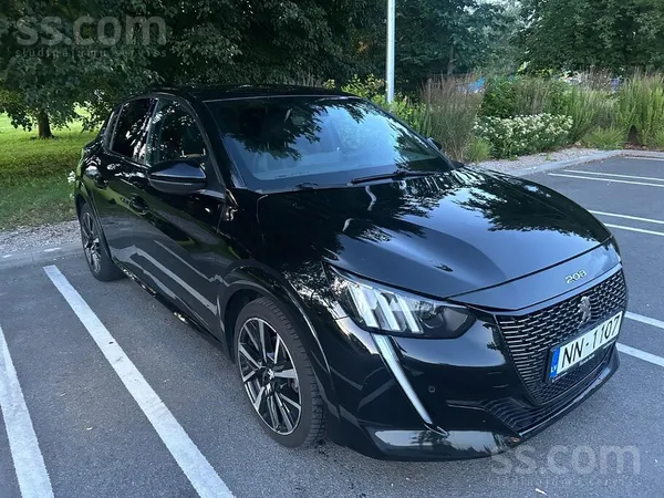 Peugeot Pārdodu koptu un labi aprīkotu Peugeot 208 Gt-Line