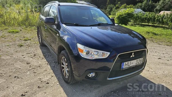 Mitsubishi Pārdodu auto labā tehniskā stāvoklī, ar virsbūves 
