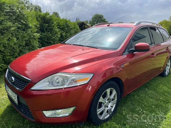 Ford Pārdodu uzticamu auto, labā tehniskā stāvoklī. Reg