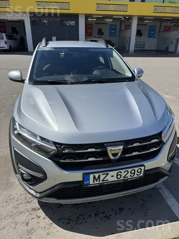 Dacia Kopts ģimenes auto ar Lpg aprīkojumu 
