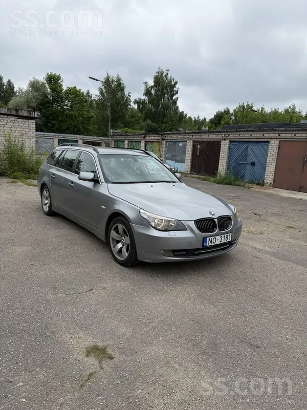 BMW Pārdodu auto, tiko izieta svaiga skate. jauns piln