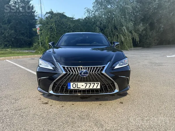 Lexus Pārdodu Lexus Es300H Facelift Limited Edition. 