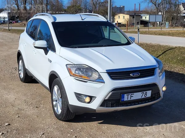 Ford Pārdodu smuku Fordiņu. Tikko izieta jauna TA. Ziem