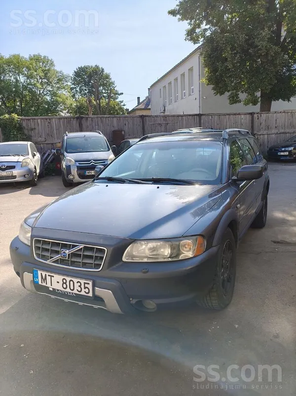 Volvo Jaunā Apskatē, dzinējs un ātrumkārba strādā 