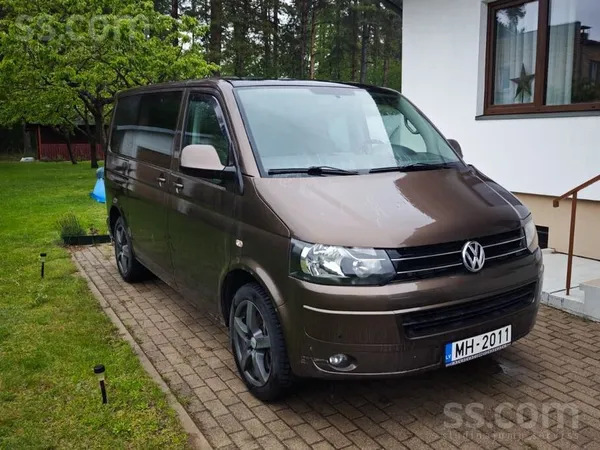 Volkswagen VW Multivan T5 (facelift modelis) ar uzticamo 103k