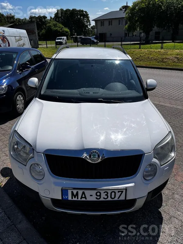 Skoda Pārdod Skoda Yeti ar remontējamu ātruma kārbu deta
