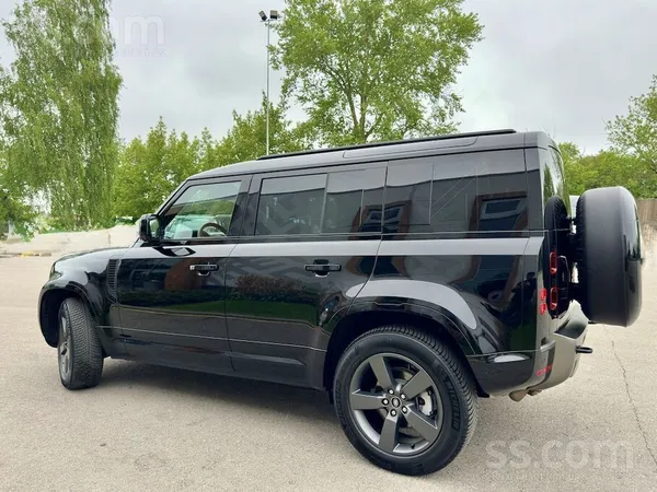 Land Rover Defender 110 3.0D D250 X-Dynamic SE Pneimo Meridian Webasto Garantija

Pārdod ļoti labā stāvoklī Land Rover Defe ...