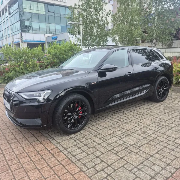 Audi Pārdodu savu ģimenes auto, esmu vienīgais īpašniek