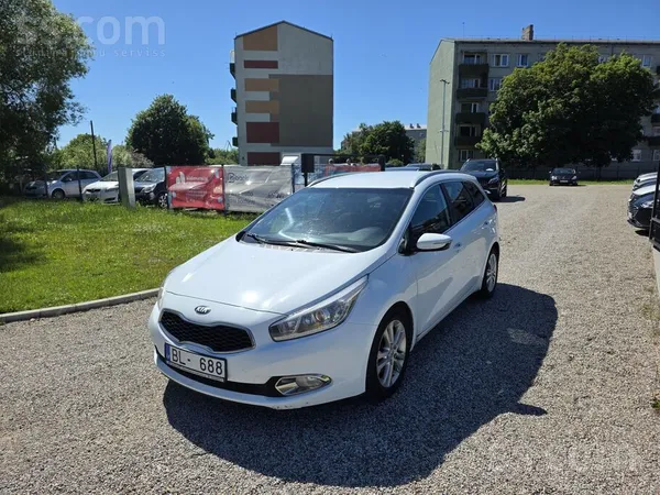 KIA Kia Ceed 2013.g. 1.6d 81 kW dīzelis ar 6 ātrumu ma