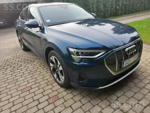 Audi Продаю Audi e-tron, 50 Куплена в Латвии у официаль