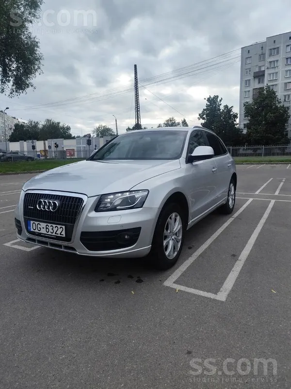 Audi Продам audi Q5 в нормальном состоянии. Визуальные 