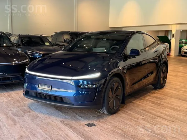 Tesla Jauns Tesla Model Y Juniper Premium 514Zs Long Ran