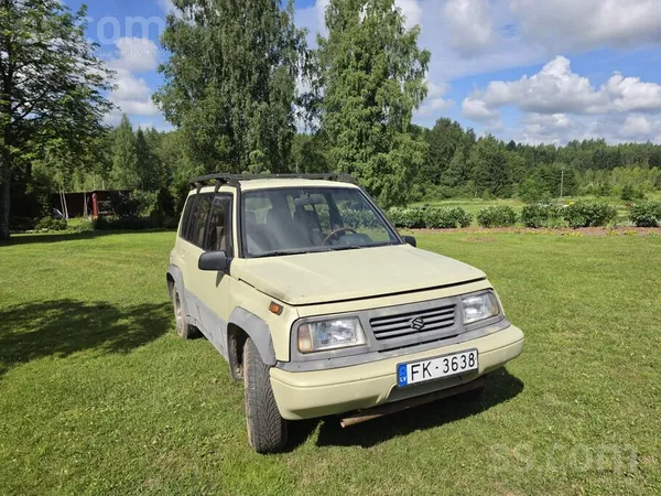 Suzuki Auto iegādāts pirms mazliet vairāk kā gada, braukš