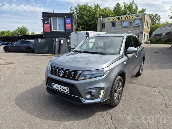 Suzuki Suzuki Vitara Mild Hybrid 1.4l benzīns. 95kw
