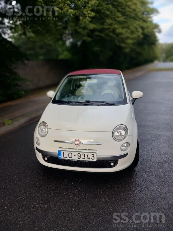 Fiat Fiat 500 Cabrio 2012. 77 586 км Белый с красной кр