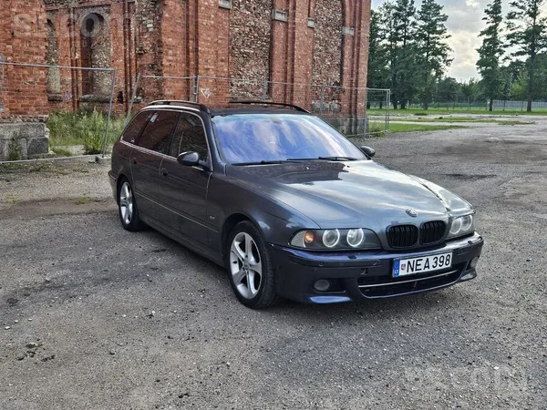 BMW Pārdod bmw 525 2003g 2.5d automāts. 