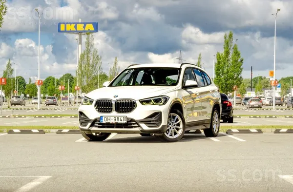 BMW BMW X1 Sdrive18D 2.0l dīzelis. 110kw 