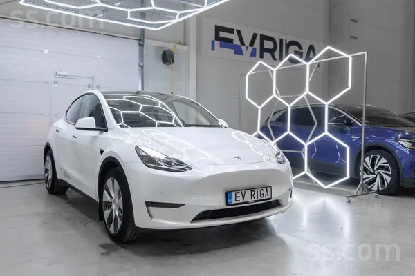Pieejams Ekii valsts atbalsts. Model Y Long Range Awd. Eiropas modelis. Cena ar Pvn.